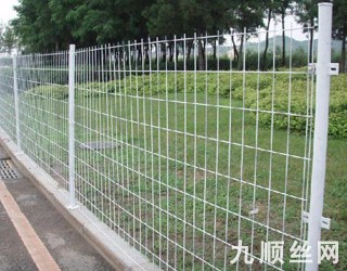雙邊絲護欄網(wǎng)4.jpg